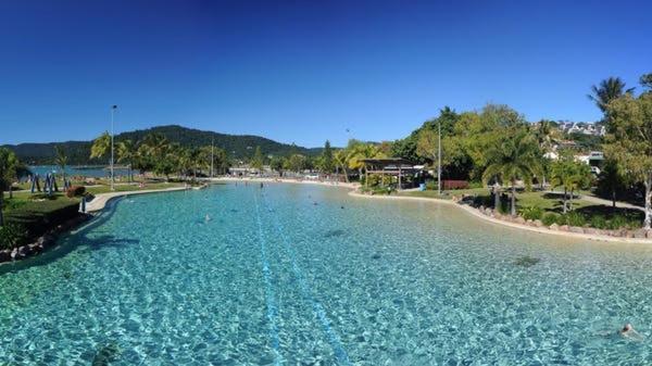 Heart Of Airlie Beach Apartment Bagian luar foto